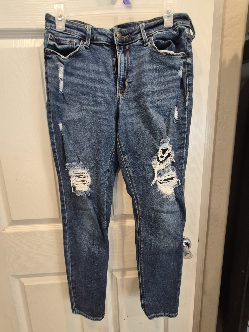 5/25 Women’s Distressed Blue Denim Jeans